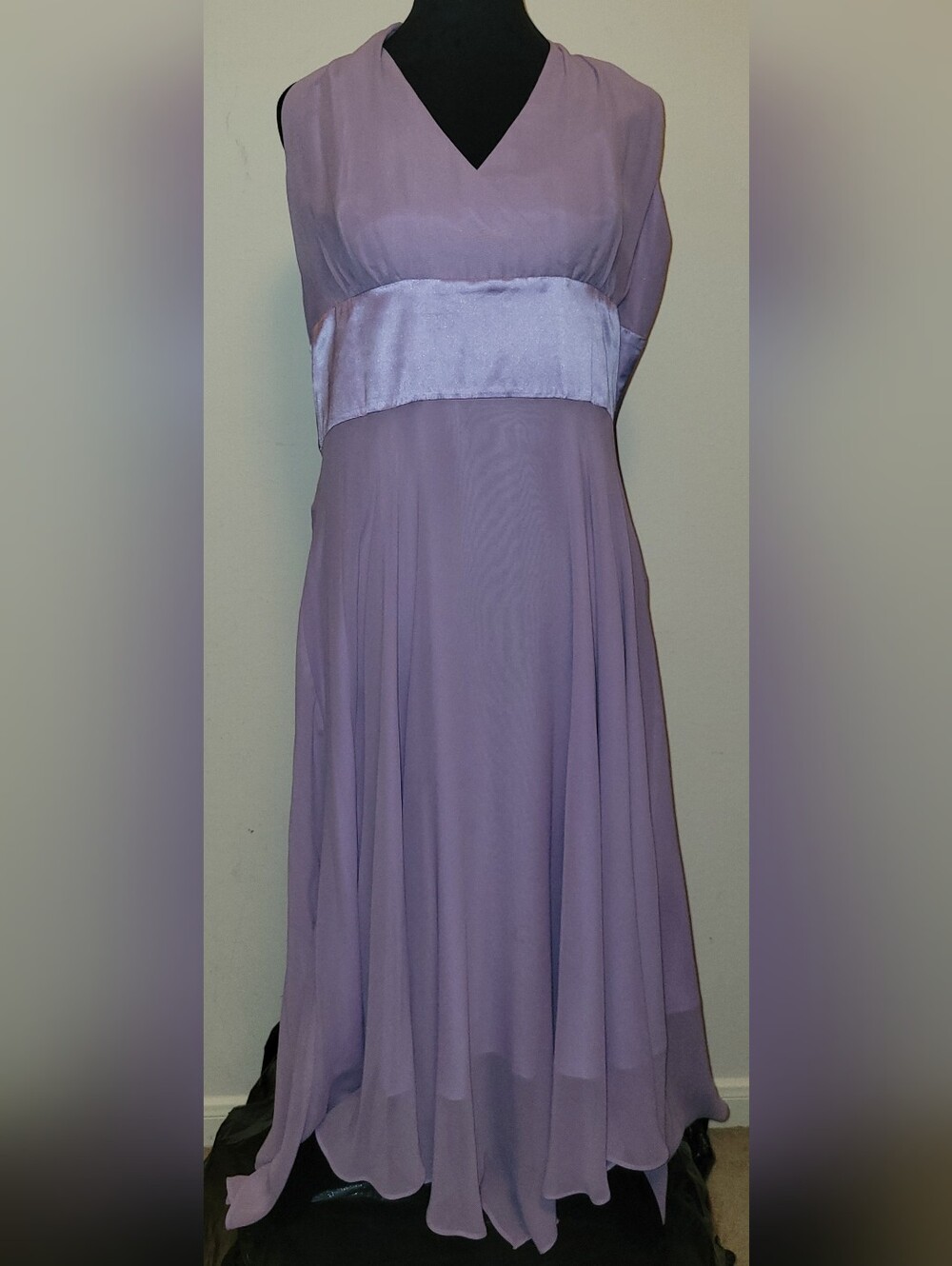 Donna Ricco Lavender Maxi Dress with Satin Waistband